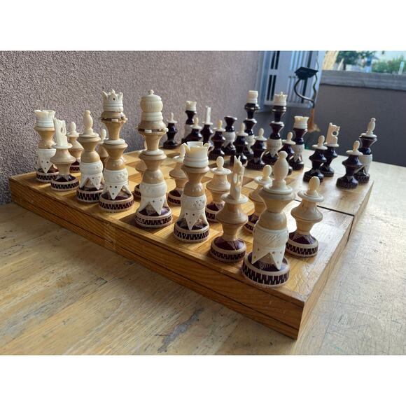 Vintage Mexican Tarascan Hand Carved Wood/Bone Chess Set - Picture 2 of 10